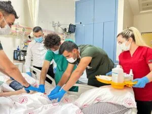 Kahta’da Profesyonel Kronik Yara Bakım Ekibi Kuruldu