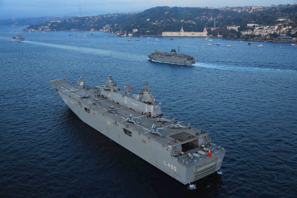 Dünyada Çok Az Sayıda Donanmanın Gerçekleştirebileceği Geçit Töreni