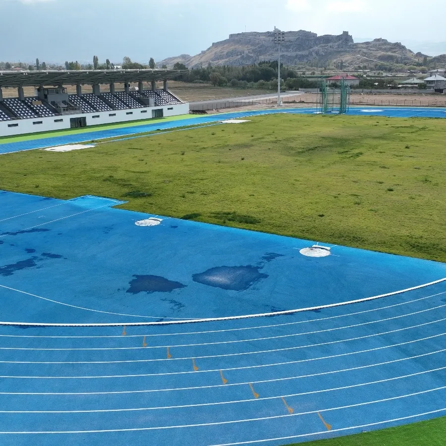 İpekyolu’nda 8 kulvarlı atletizm pisti açıldı