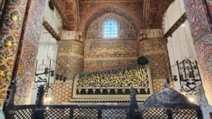 Hoşgörüsüyle tüm insanlığı kendisine hayran bırakan bir sufi: Mevlana Celaleddin-i Rumi