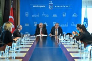 Ankara’nın ilk Ring metro hattı olan Çayyolu-Sincan metro hattı projesi için imzalar atıldı