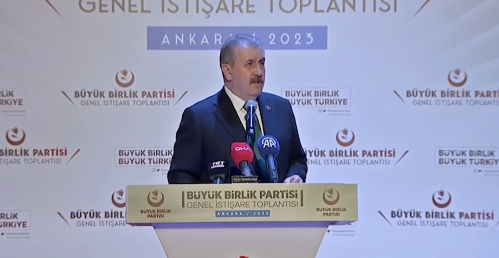 Asgari ücret 17 bin lira üzerinde olmalıdır