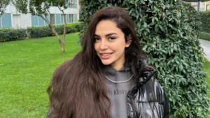 Ece Ronay göz altına alındı