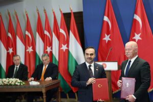 Bilimsel çalışmaların ortak Ar-Ge projelerine ışık tutmasını sağlayacak adımlar atacağız