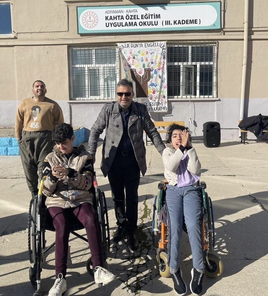 Sevgi her engeli aşar mı ?