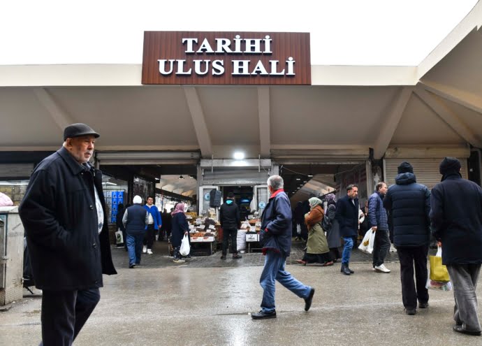 Başkentli esnaf ve vatandaştan yenilenen Ulus Hali’ne tam not verdi