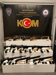 Kayseri’de silah ticareti operasyonu: 3 gözaltı