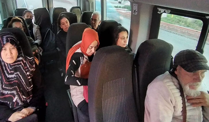 Kemer Belediyesi’nden hasta vatandaşlara ücretsiz taşıma