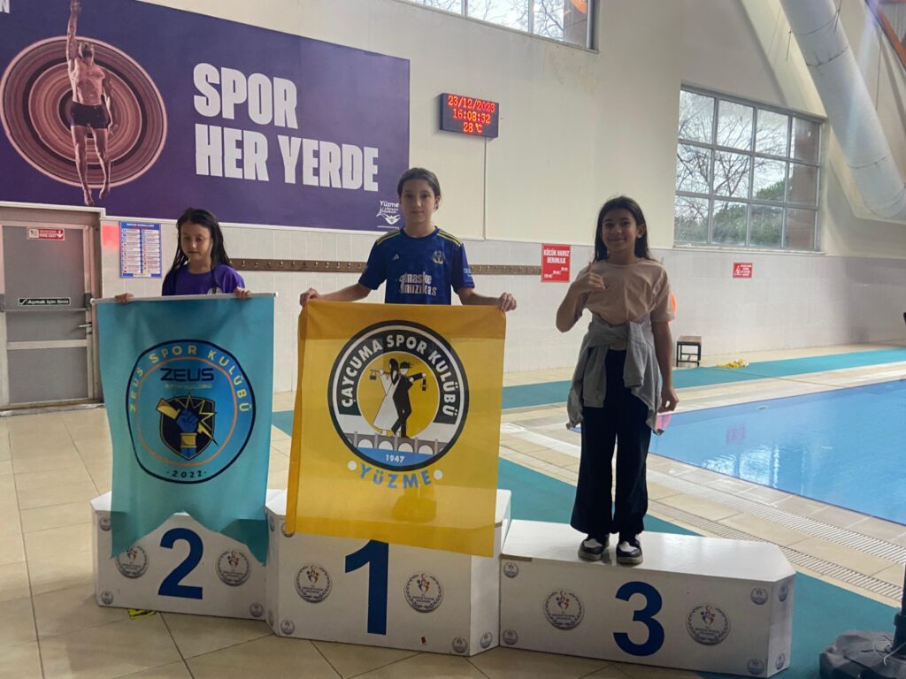 Minik sporcular Çaycuma’ya madalyaları ile döndüler