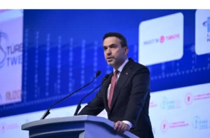 Elektrikte 2023’te kurulu güç artışının yüzde 99,5’ini yenilenebilir enerjiden