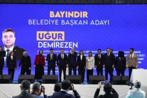 AK Parti Bayındır Belediye Başkan Adayı Uğur Demirezen oldu