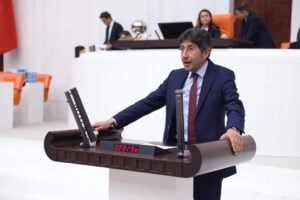 Skandal….TBMM’de bir milletvekili bu çağrıyı yaptı!