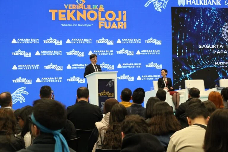 Sağlık Bakanlığı’nın Dijital Sağlık Uygulamaları Verimlilik Fuarında Anlatıldı