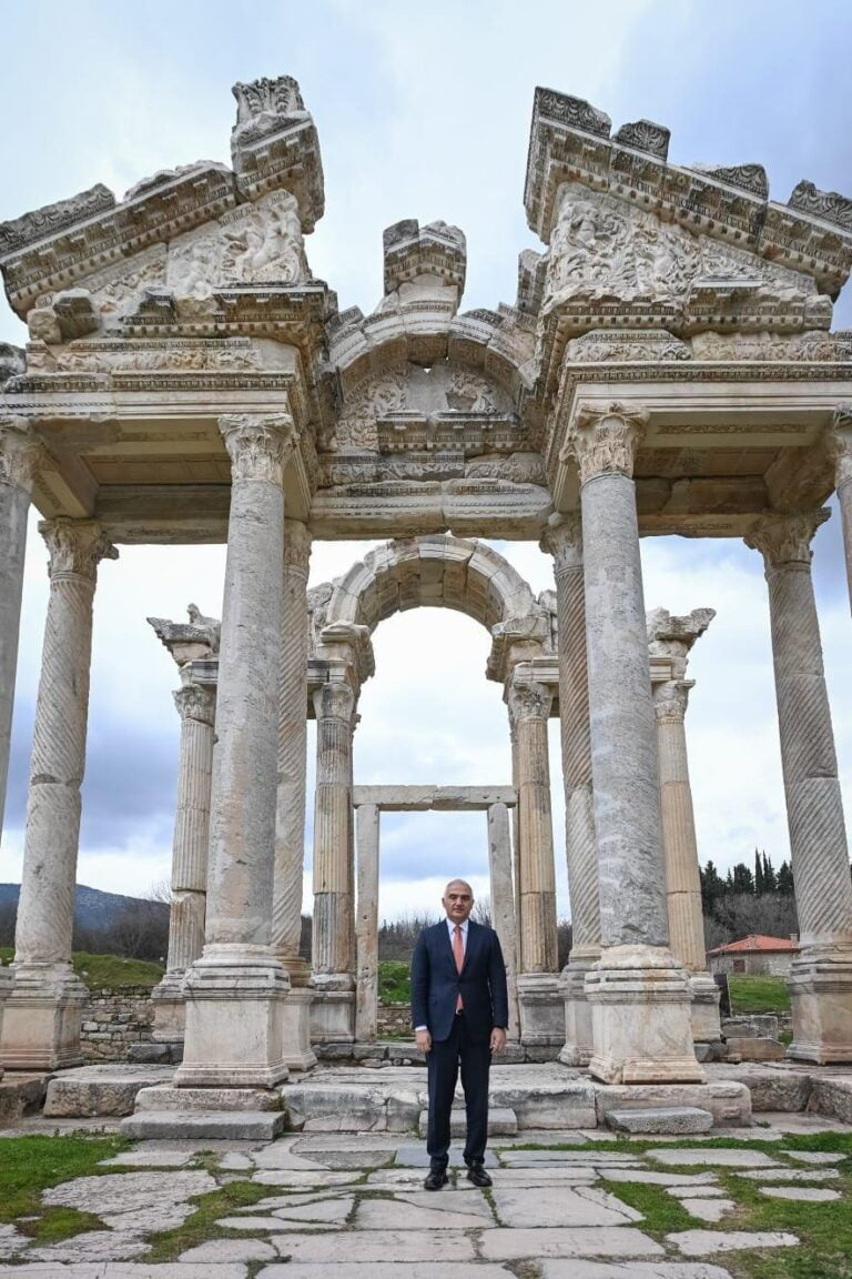 Afrodisias Antik Kenti Ziyaretçilerini Bekliyor