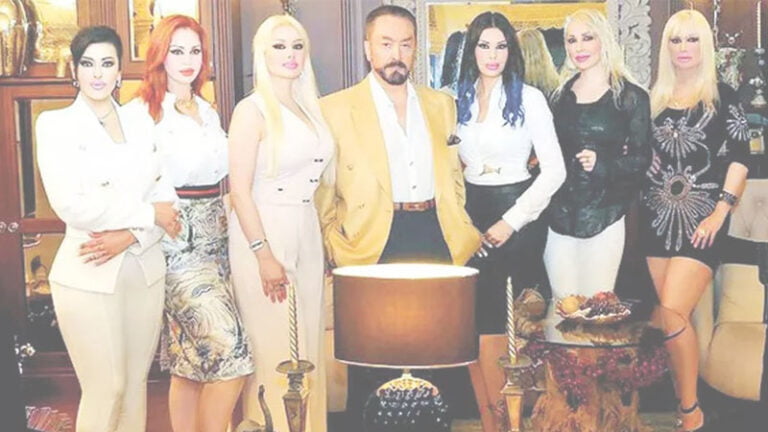 Adnan Oktar, Cezaevinde 200 kadın avukatla 600 kez görüşmüş