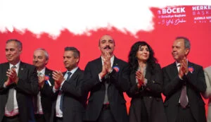 CEM KOTAN CANLI YAYINDA TÜM SORULARI CEVAPLADI “KONYAALTI’NDA ÇOK GÜZEL BİR HİKAYE YAZACAĞIZ’’