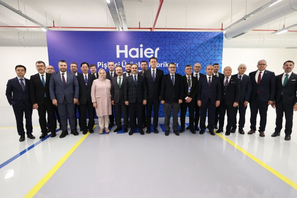 Siber güvenlik standartlarının belirlenmesi ve uygulanması için birlikte çalışacağız