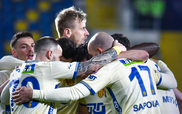 Fenerbahçe’ye soğuk duş: Kupadan elendiler