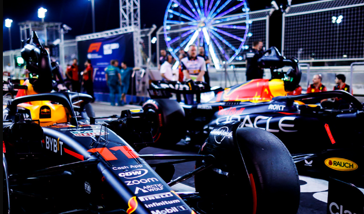 Formula 1’de damalı bayrak sallanıyor