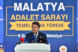 Tunç:11 kentte hizmet binalarını yatırım programına aldık