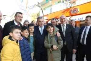 Geliyoruz yeniden, hizmete devam, yola devam