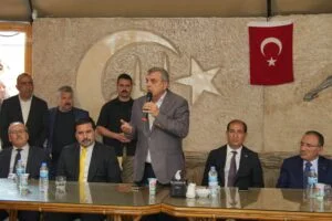 Hasan Çay, Başkan Beyazgül için adaylıktan çekildi