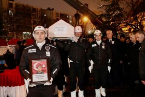 Kazada Şehit Olan Bingöllü Polis son yolculuğuna uğurlandı