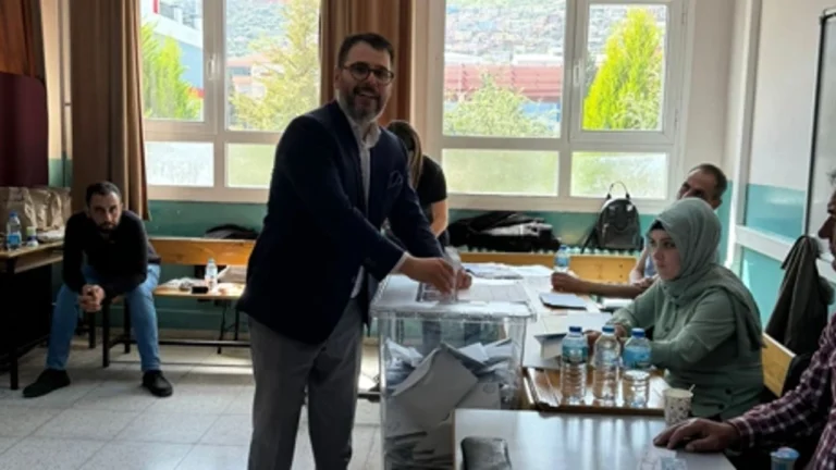 Sandıktan kim çıkarsa çıksın, yerel medyaya sahip çıksın!