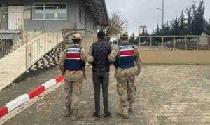 Ardahan’da silah kaçakçılığı ve uyuşturucu operasyonu – Birlik Haber Ajansı- Türkiye’nin Haber Ağı