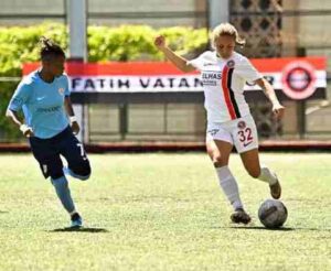 Turkcell Kadın Futbol Süper Ligi’nde Bitime 2 Hafta Kala Kıyasıya Yarış – Birlik Haber Ajansı- Türkiye’nin Haber Ağı