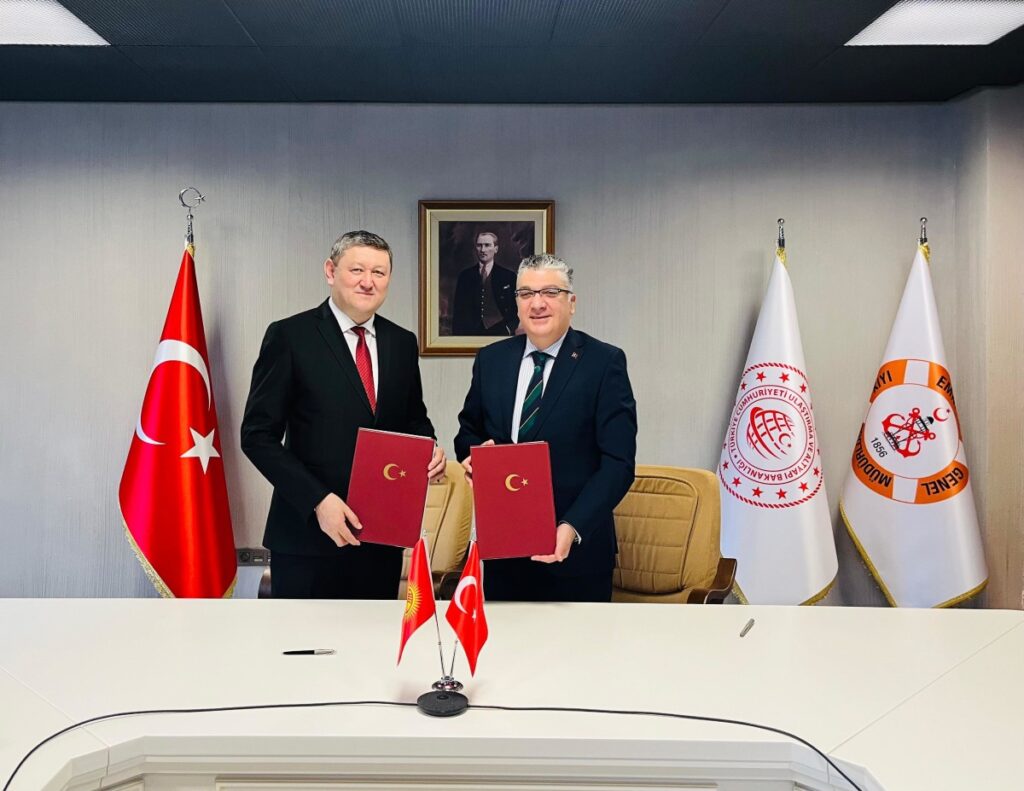 ”Transit yükleri Asya ile Avrupa arasında daha kolay taşınabilecek”