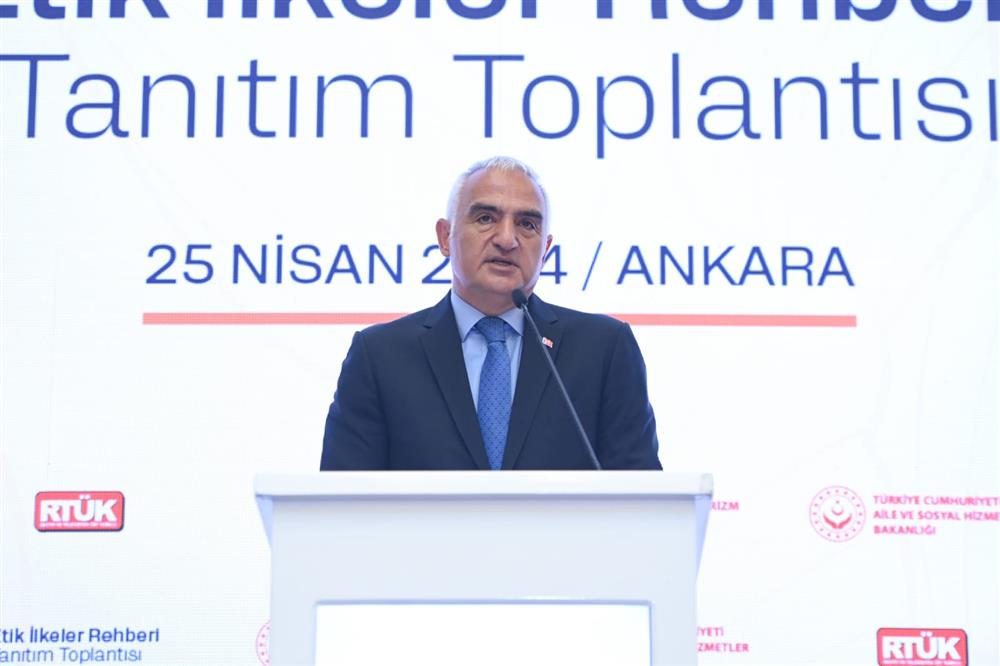 Kadına şiddeti asla normalleştirmeyeceğiz ve alıştırmayacağız