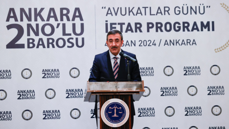 Cumhurbaşkanı Yardımcısı Cevdet Yılmaz: Hakikat zalimlerin korkulu rüyasıdır