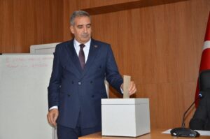 Erdoğan yeniden seçildi