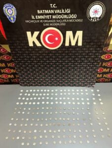 Tarihi eser sikkeler ele geçirildi