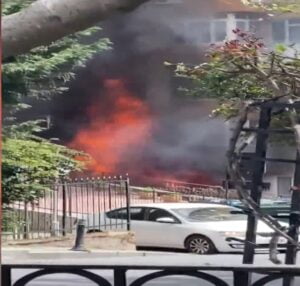 İstanbul’da eğlence mekanında yangın