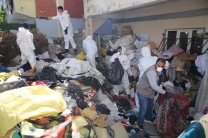 Bir evden 20 ton çöp çıktı!