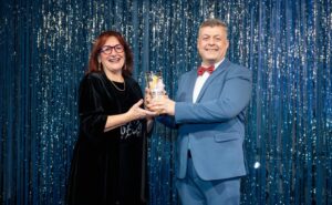 ‘Avrupa Siyasette Yenilikçi Ödülü’ Prof. Dr. Savaş Zafer Şahin ve Ankara’ya verildi