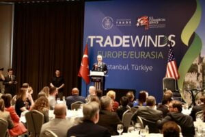 Bolat, “Trade Winds Europe/Eurasia” Forumunda konuştu