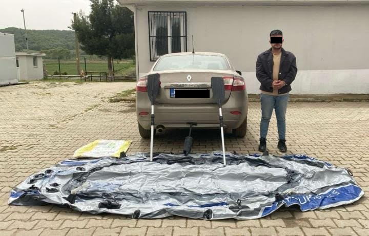 Edirne’de FETÖ üyesi eski polis ile kaçmaya çalışırken yakalandı