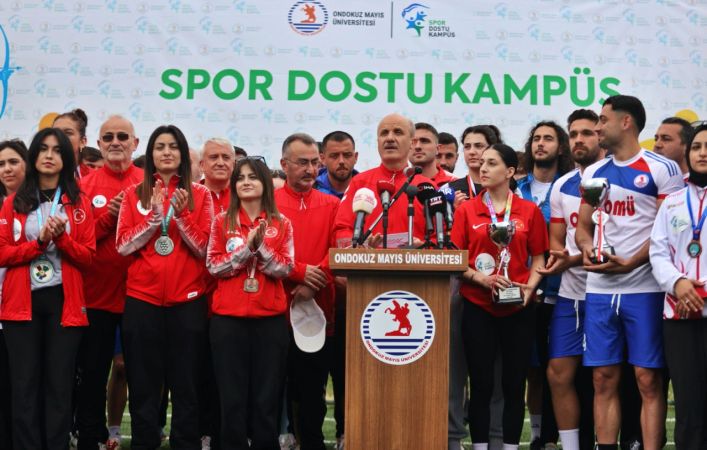 YÖK Başkanı Özvar, milli sporcularla birlikte “Spor Dostu Kampüs” projesini tanıttı