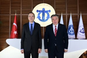 YÜ Rektöründen Kıran’a ziyaret