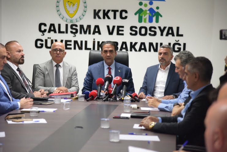 Kıbrıs’da asgari ücret belirlendi