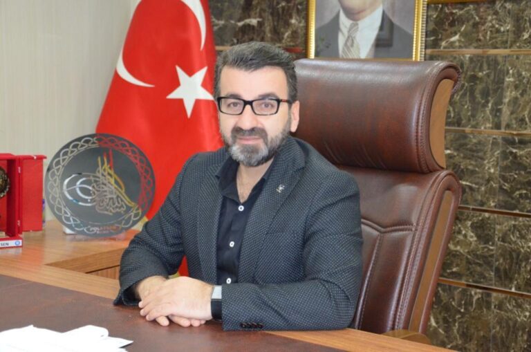 AK Parti’de beklenen ayrılık