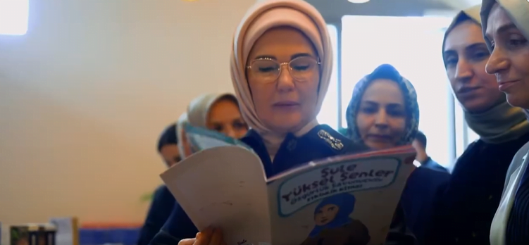 Emine Erdoğan Kitap ve Kültür Günleri ziyaretine ilişkin paylaşım