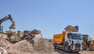 Kepez’den kârlı yol yapımı