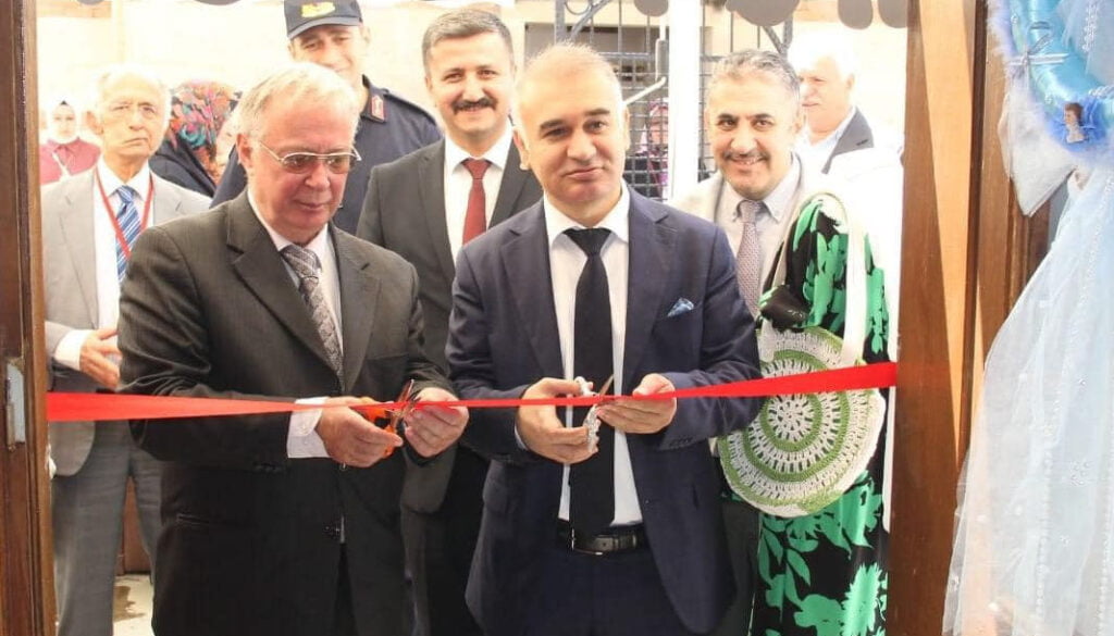 Atabey halk eğitim merkezi müdürlüğü yıl sonu sergisi düzenlendi