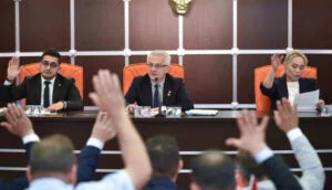 Kepez Meclisi mali krizi çözdü