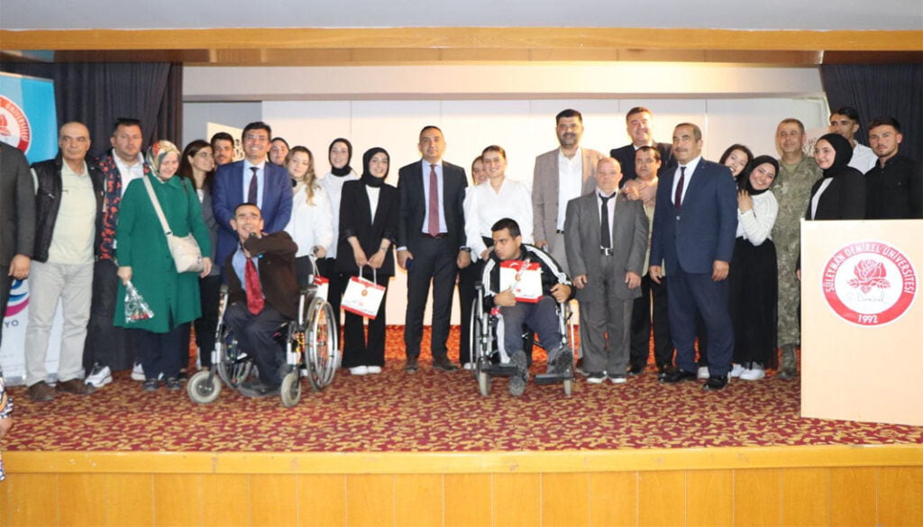 Ahmet Oğuz Bakır Eğirdir’de düzenlenen engelliler haftası etkinliğine katıldı