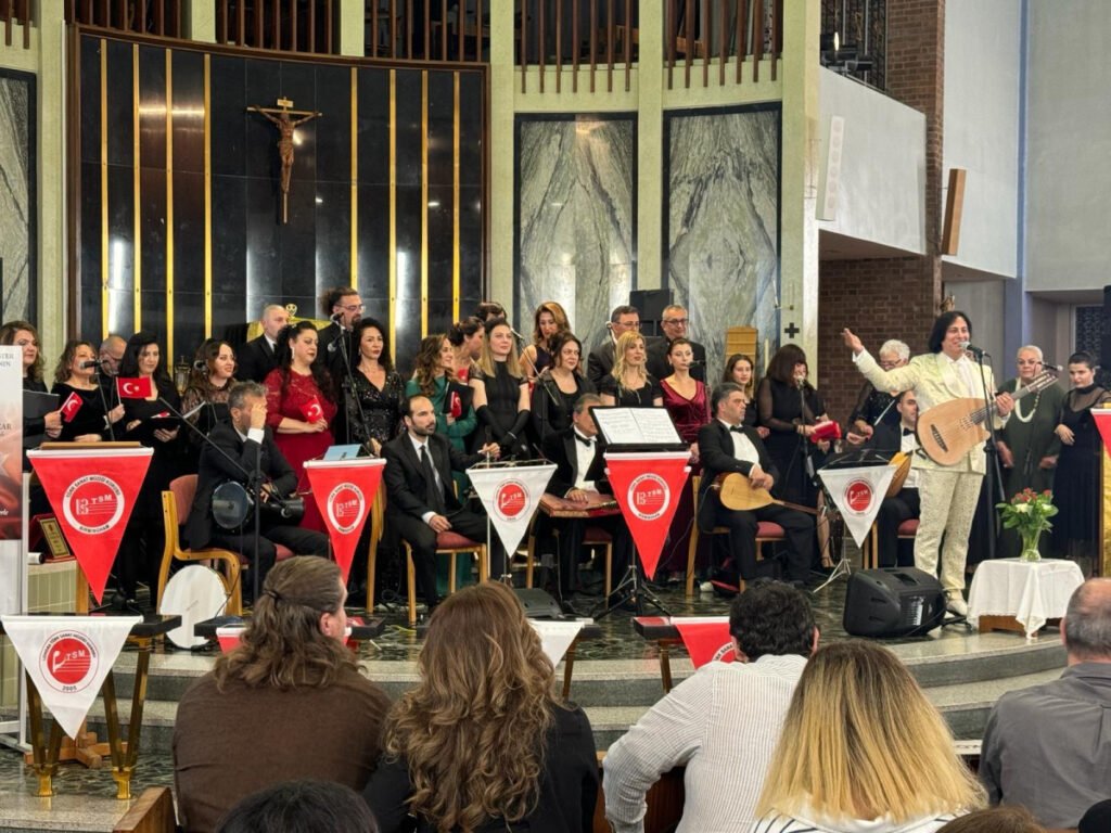 İngiltere’de Atatürk ‘ün Sevdiği Şarkı ve Türkülerle Cumhuriyetin 100.Yılı Özel Konserleri başladı